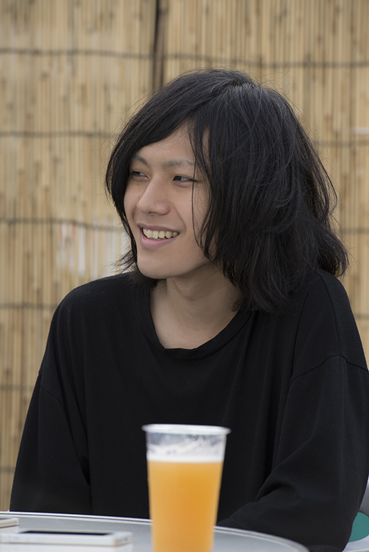 インタビュー
